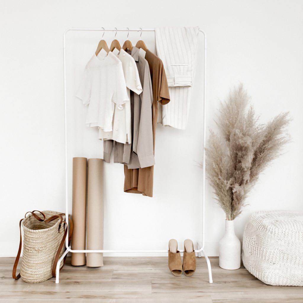 9 Tips To ReDo Your Wardrobe On A Budget Dreamer In Denim